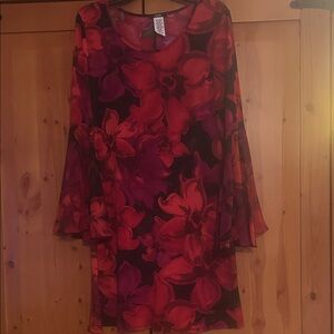 MSK Red and Magenta Floral Long Sleeve Bell-Sleeve Dress